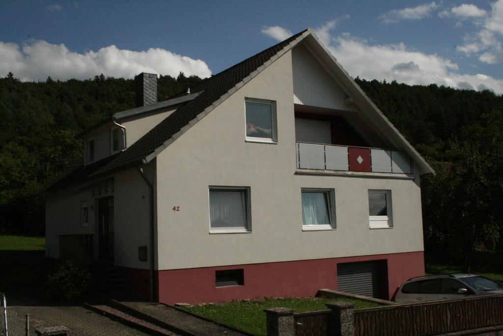 Ferienwohnung Haus Rosa Nüdlingen Стая снимка